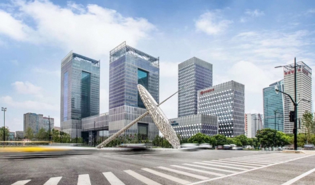 恩華特O&M運維服務(wù) - 守護上海金融交易廣場的清潔與高效